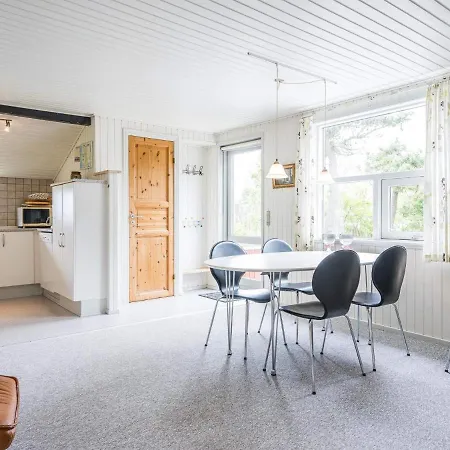 Holiday home Holiday Henne Cxix